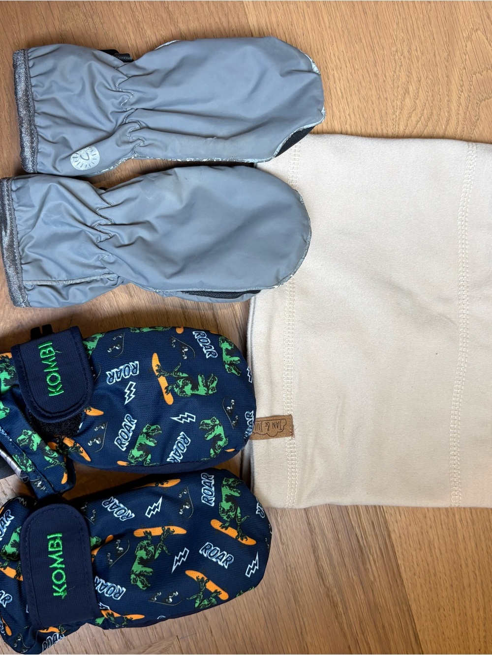 Toddler mid season / winter mittens and Jan and Jul neck warmer bundle